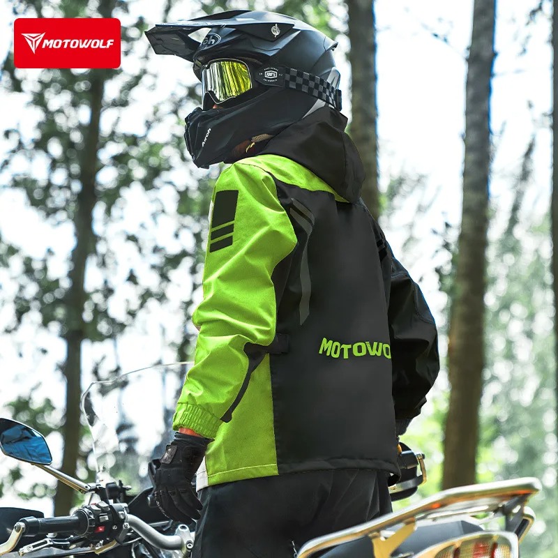 モトウルフ 反射材付き バイク用レインジャケット 防水 サイ - Cycling Commuter Rain Jacket のレビューと価格